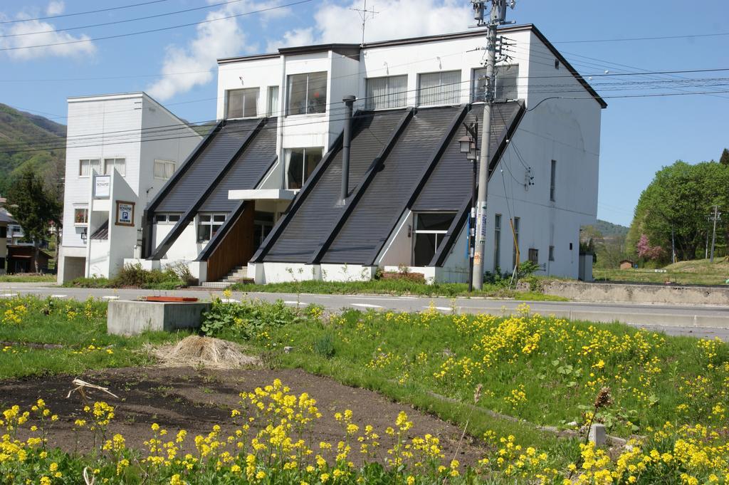 自家製酵母パンの宿　白馬山麓栂池高原　プチホテルシャンツェ 小谷村 エクステリア 写真
