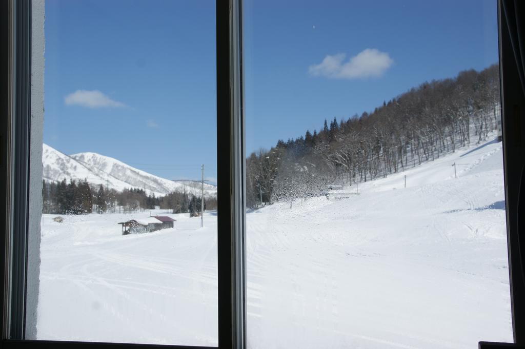 自家製酵母パンの宿　白馬山麓栂池高原　プチホテルシャンツェ 小谷村 エクステリア 写真